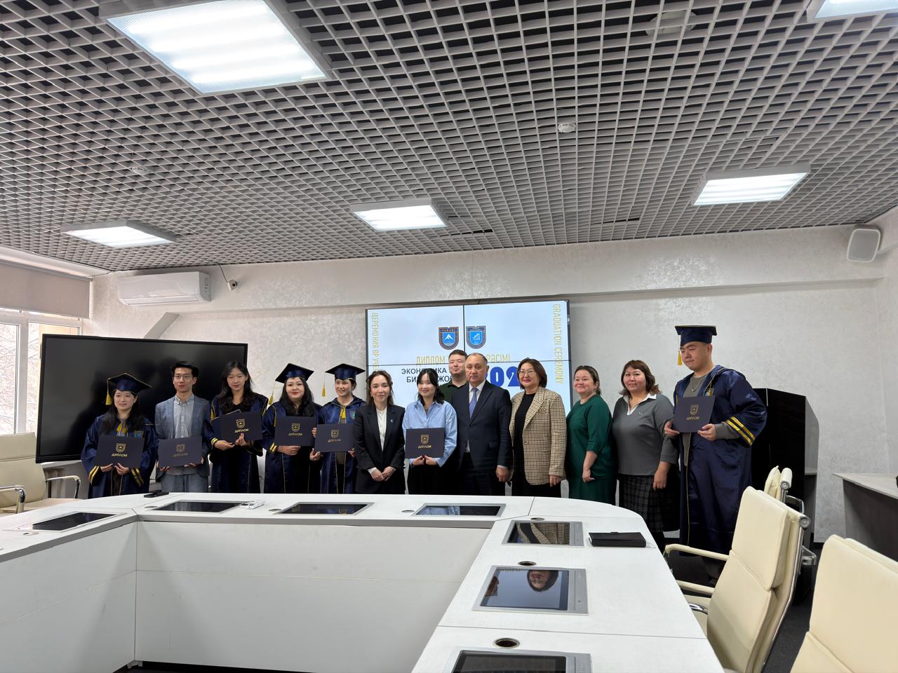 Әл-Фараби атындағы Қазақ ұлттық университетінің Экономика және бизнес жоғары мектебінде магистратура түлектеріне диплом тапсыру салтанатты рәсімі өтті